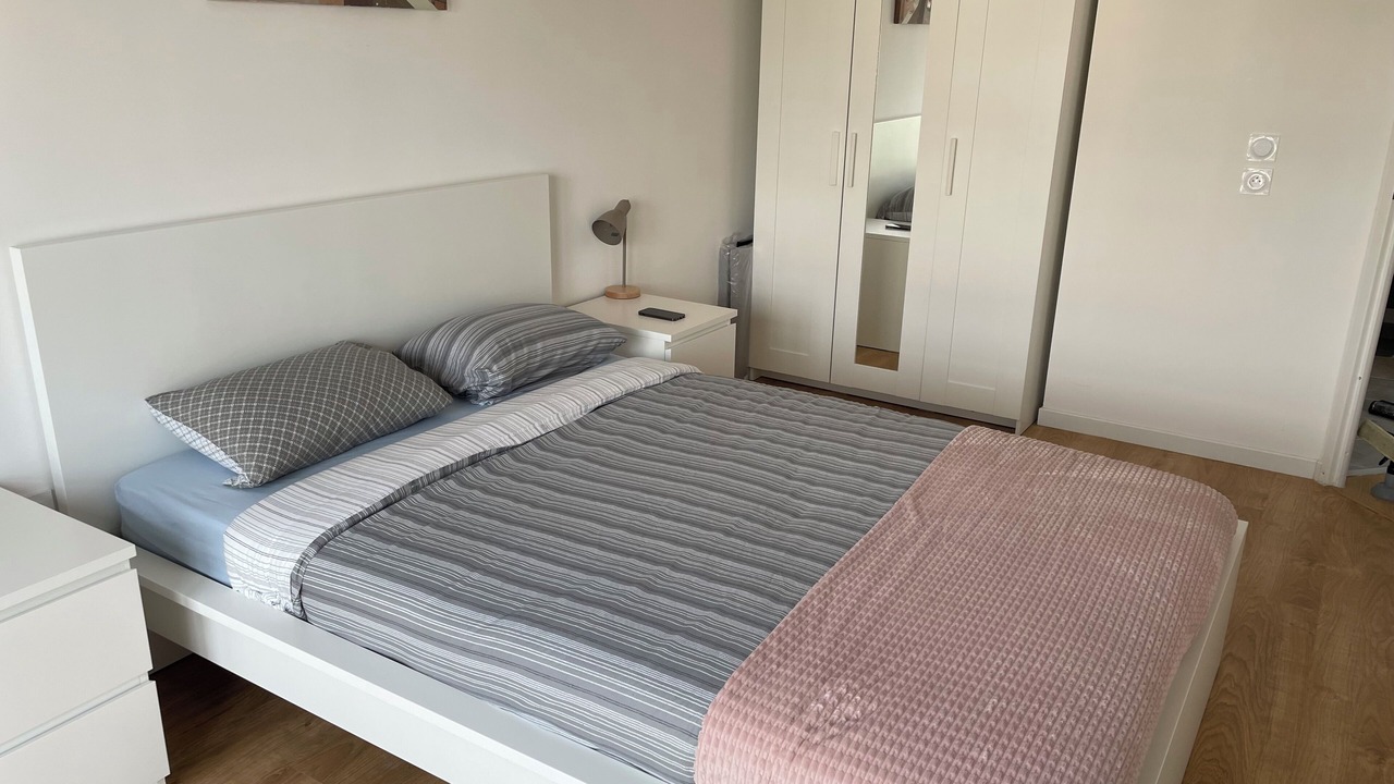 Photo of Bedroom in Le Blanc-Mesnil