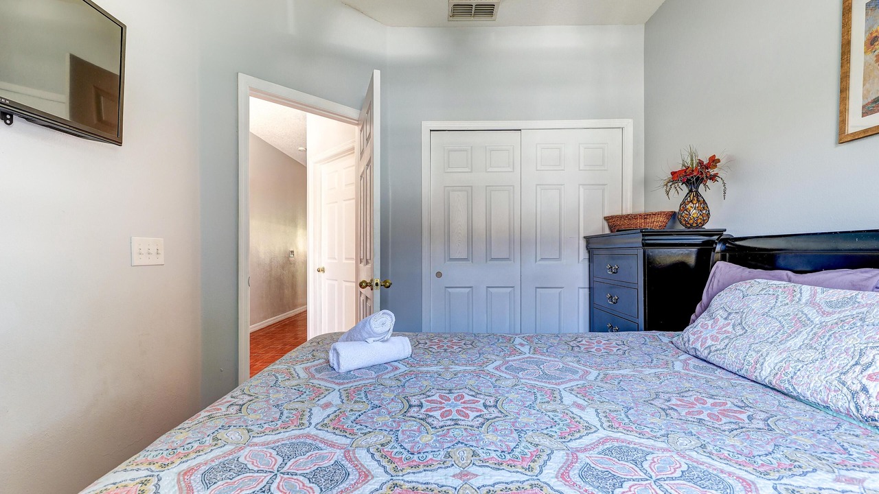 Photo of Bedroom in Crestwynd Bay