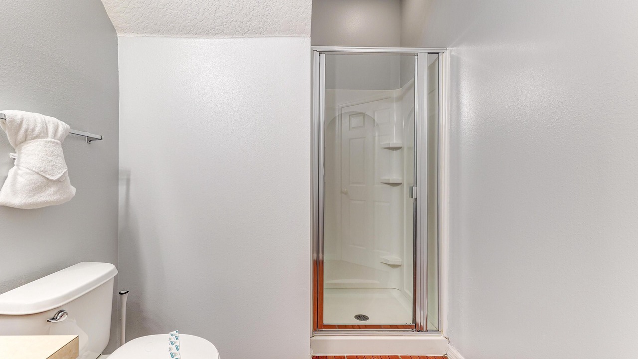 Photo of Bathroom in Crestwynd Bay