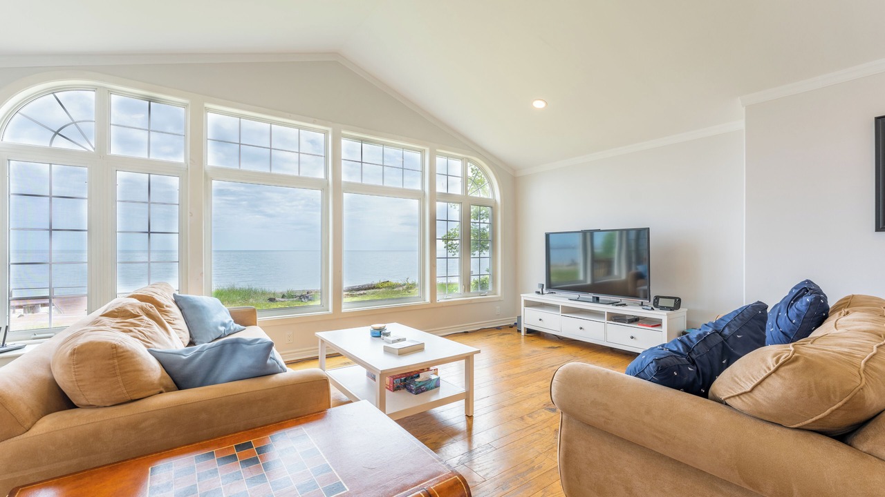 Photo of Livingroom in Dunnville