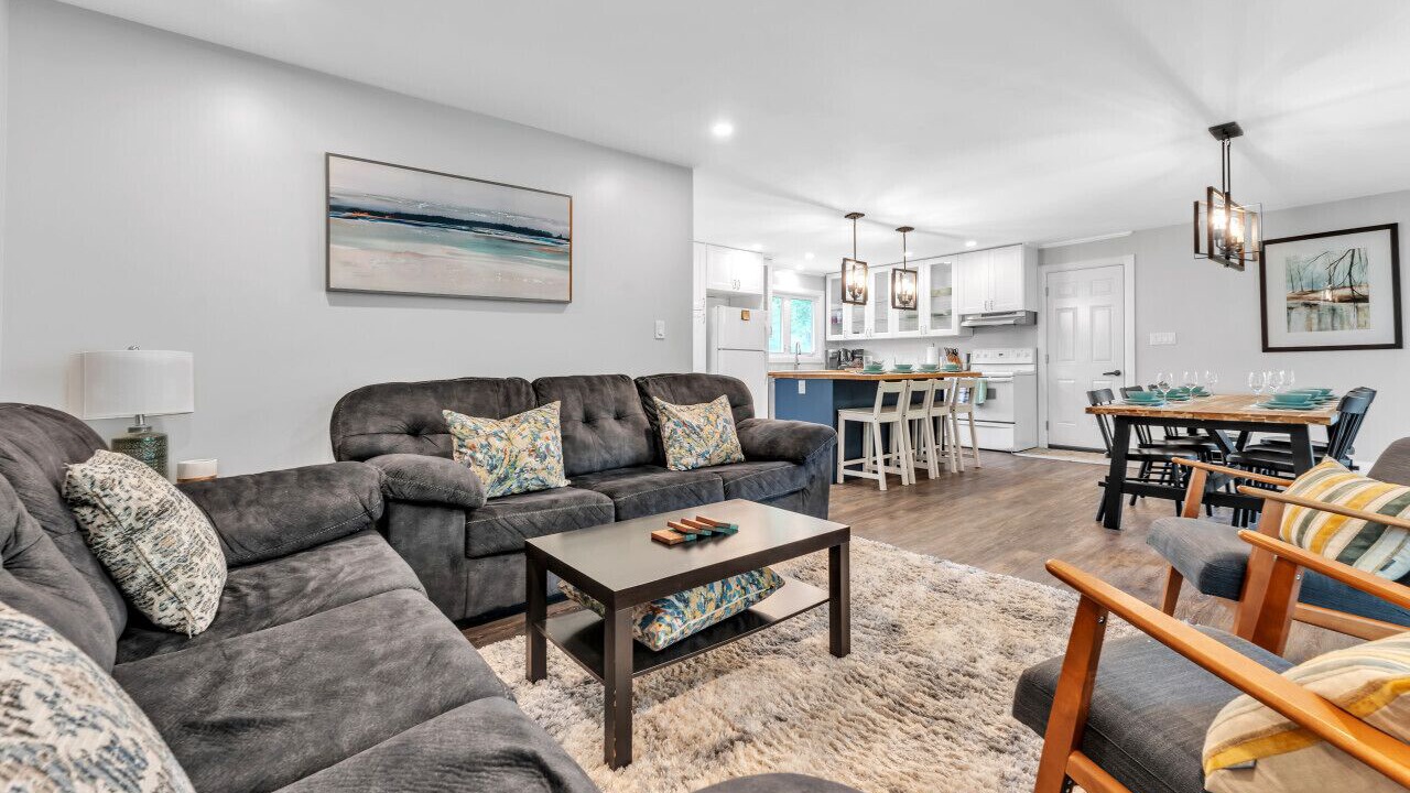 Photo of Livingroom in Leeds and the Thousand Islands