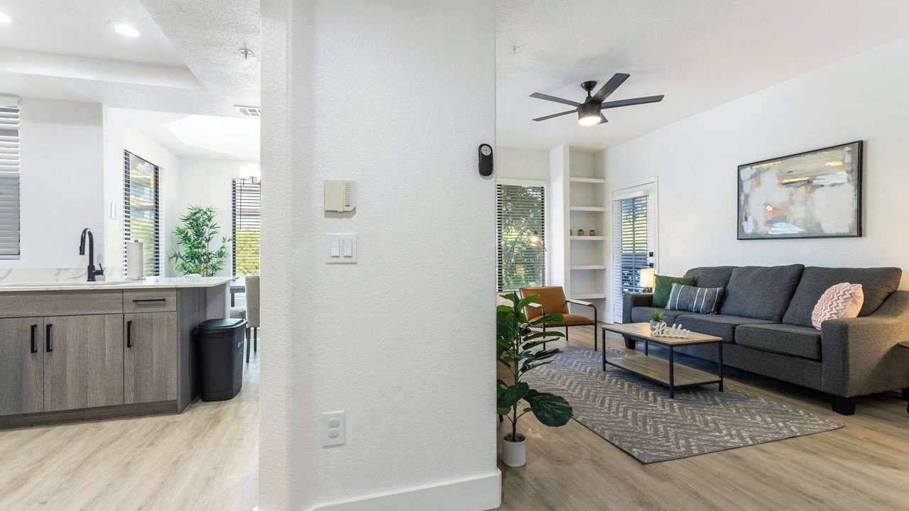 Photo of Livingroom in Desert Paradise Estates