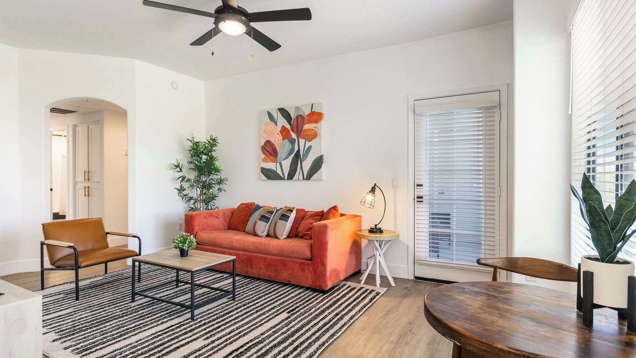 Photo of Livingroom in Desert Paradise Estates