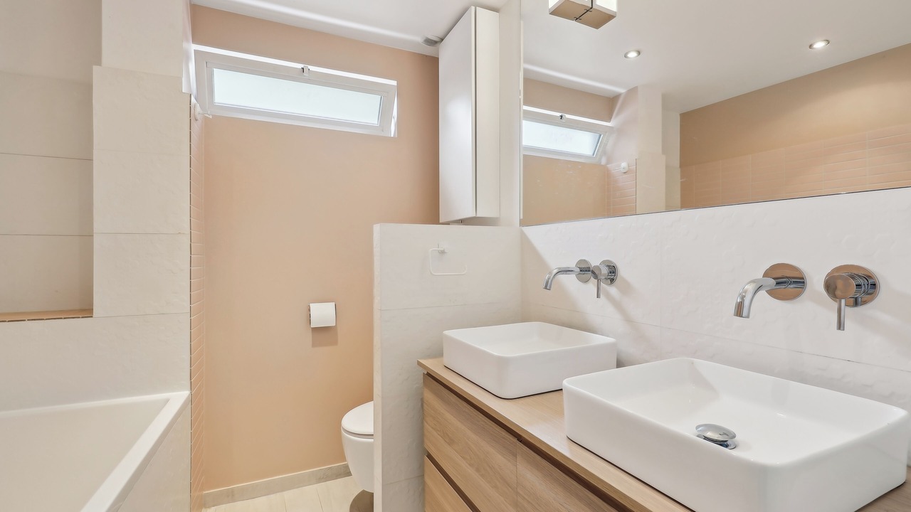Photo of Bathroom in Pigalle