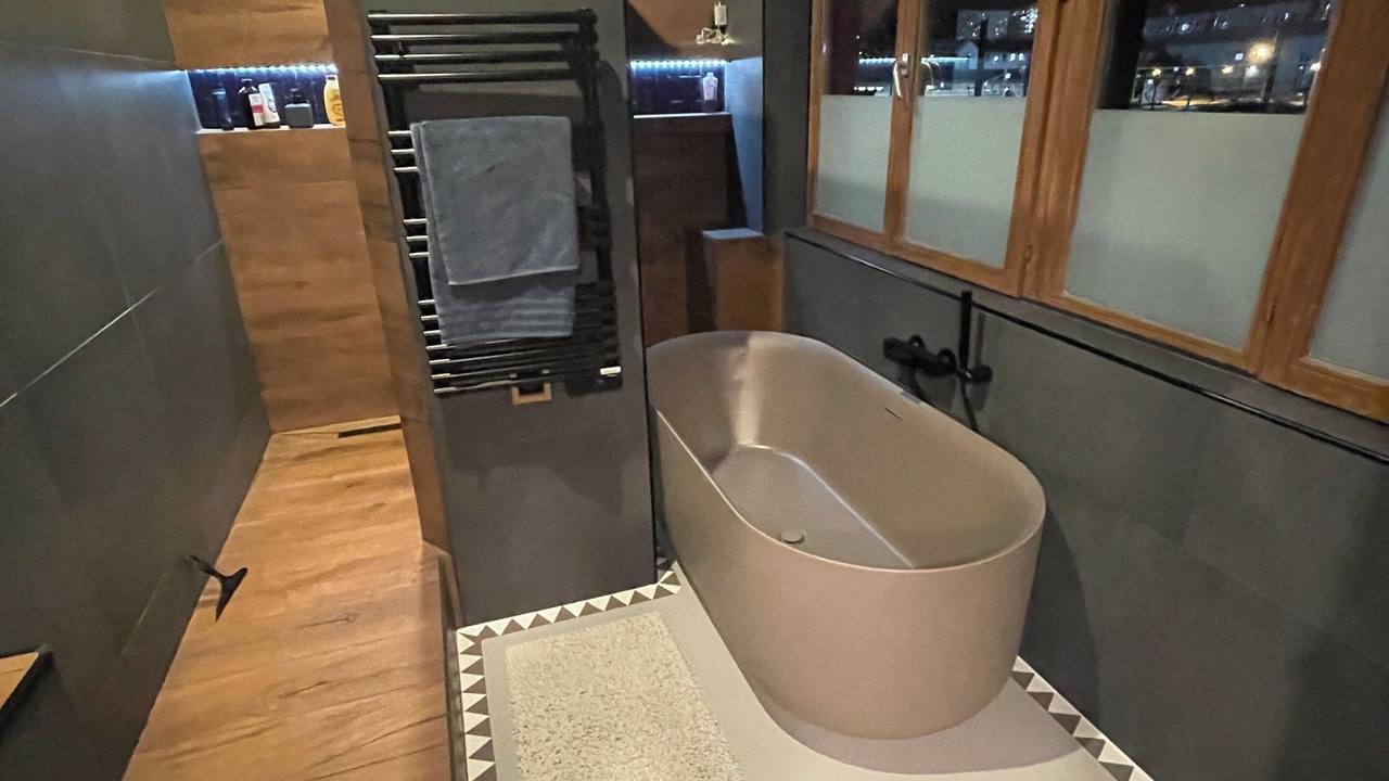 Photo of Bathroom in Louis Bertrand-Mirabeau-Semard