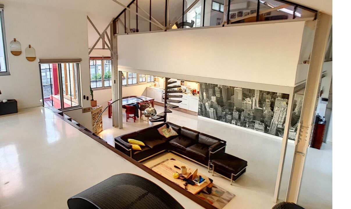 Photo of Livingroom in Louis Bertrand-Mirabeau-Semard