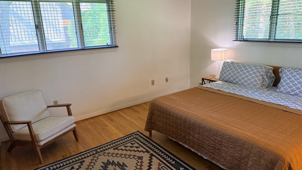 Photo of Bedroom in State College