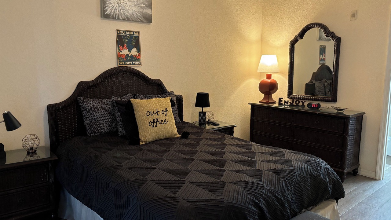 Photo of Bedroom in Bahama Bay