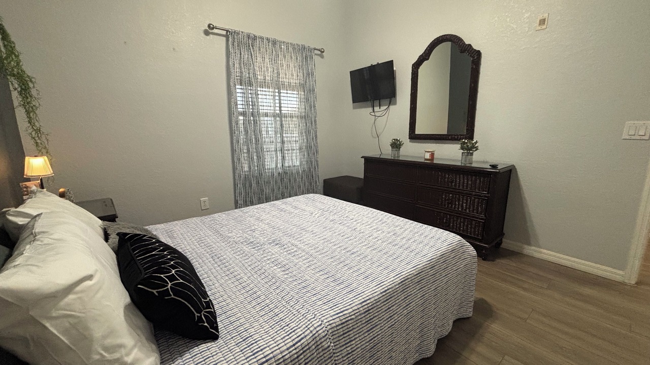 Photo of Bedroom in Bahama Bay