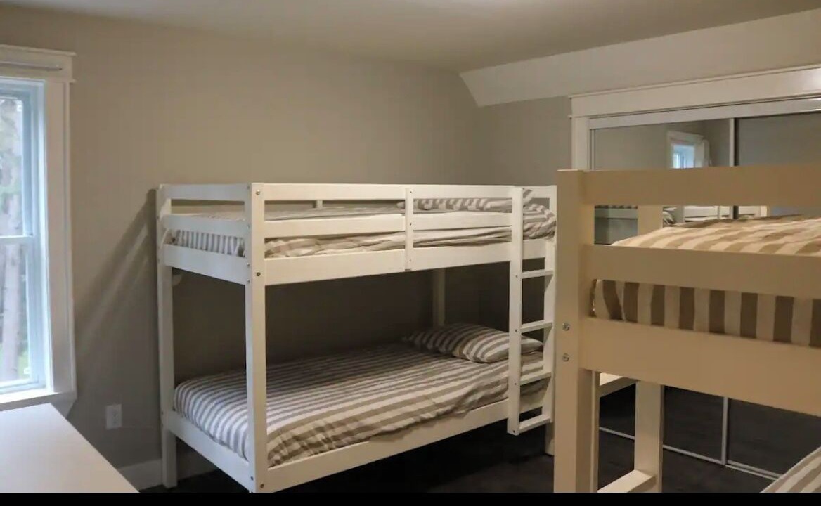 Photo of Bedroom in Bracebridge