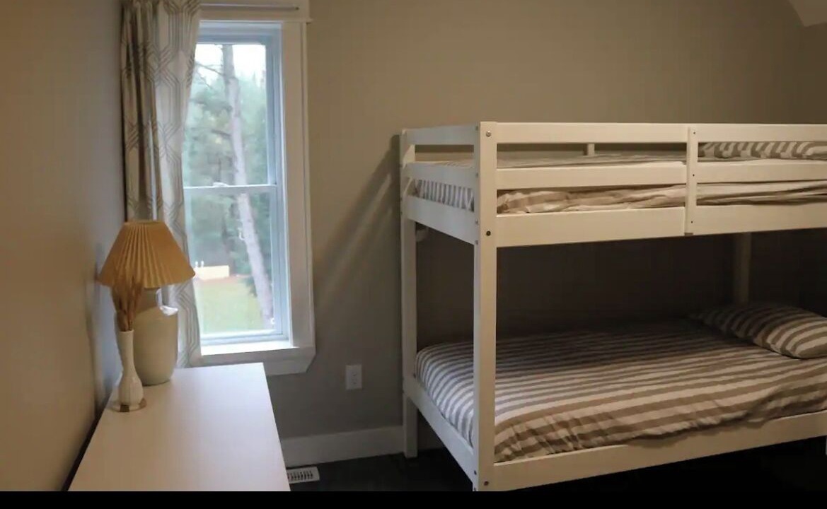 Photo of Bedroom in Bracebridge