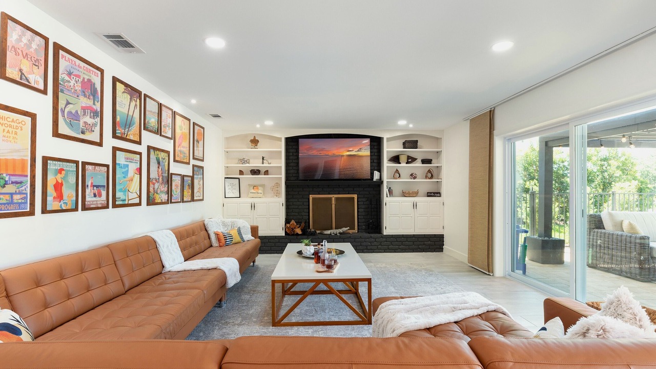 Photo of Livingroom in Cypress Gardens