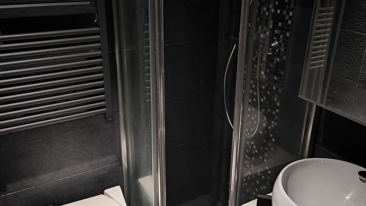 Photo of Bathroom in Croulebarbe