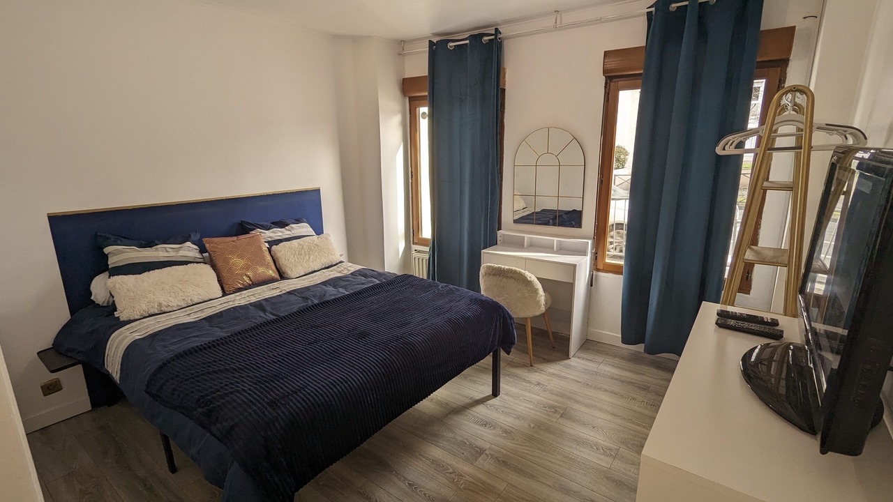 Photo of Bedroom in Rosny-sous-Bois