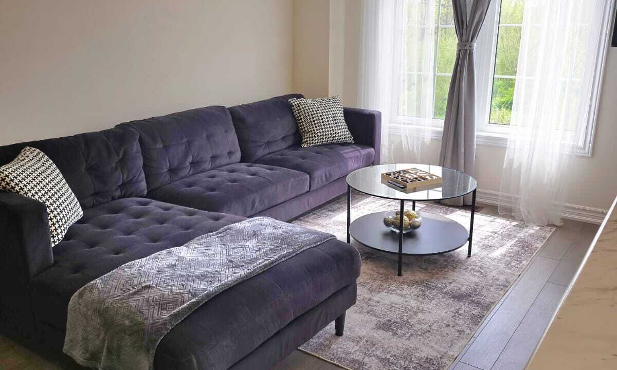 Photo of Livingroom in Shelburne