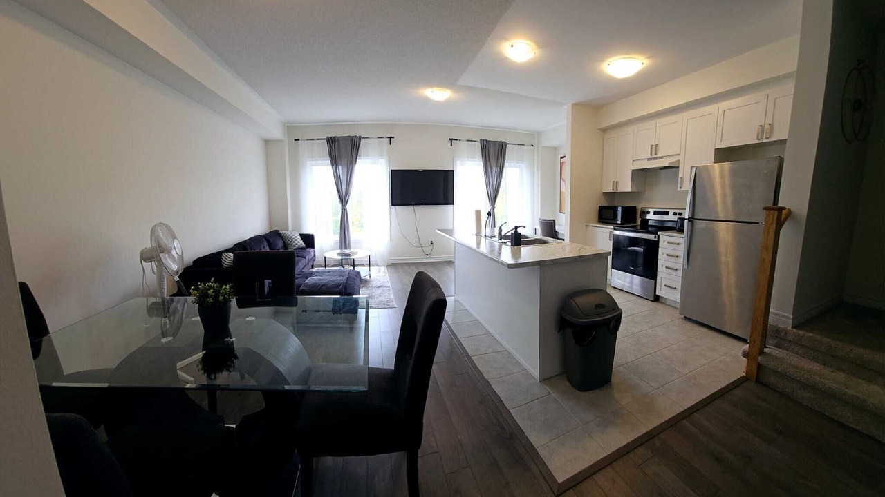 Photo of Livingroom in Shelburne