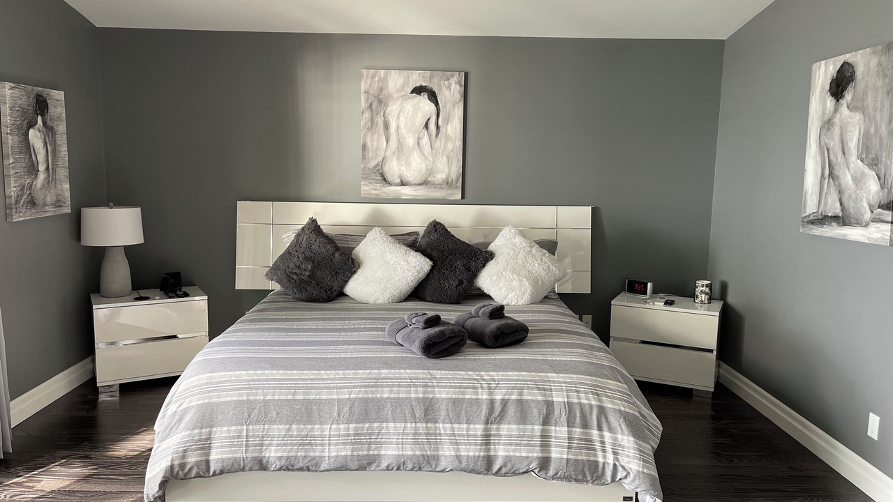 Photo of Bedroom in West Lake