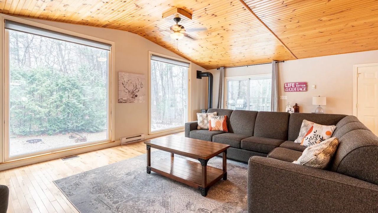 Photo of Livingroom in Port Franks