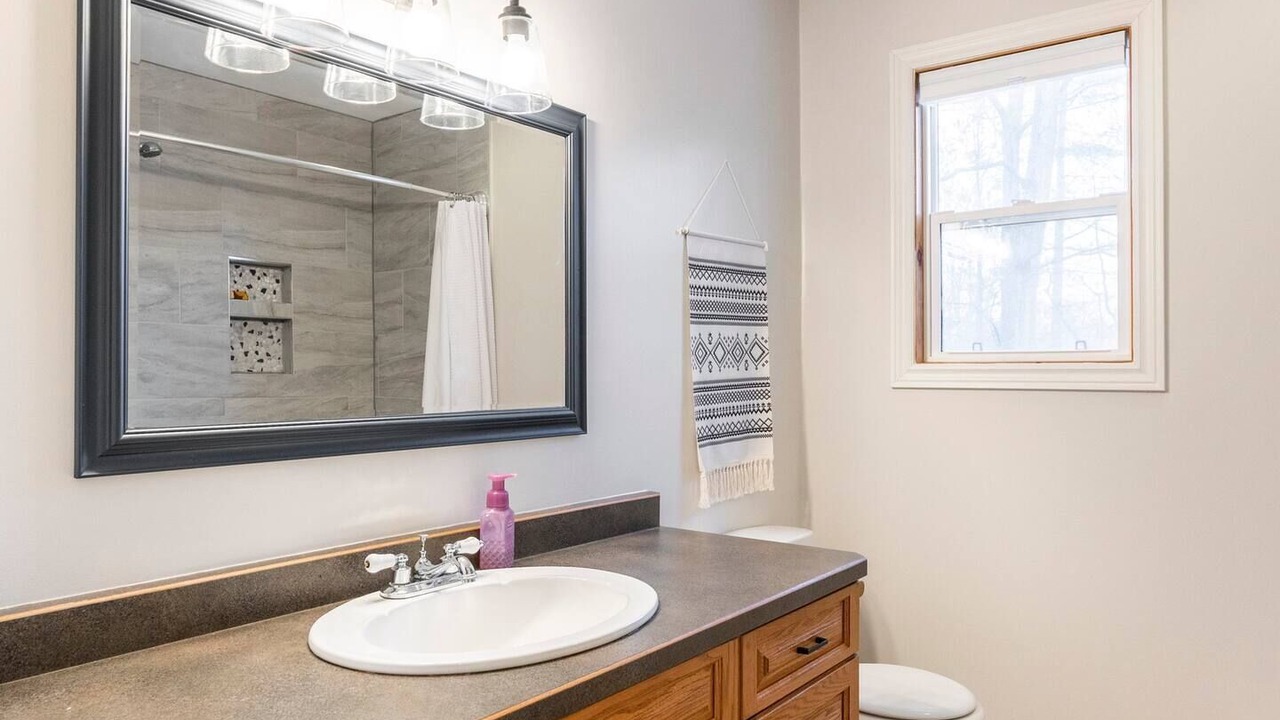 Photo of Bathroom in Port Franks