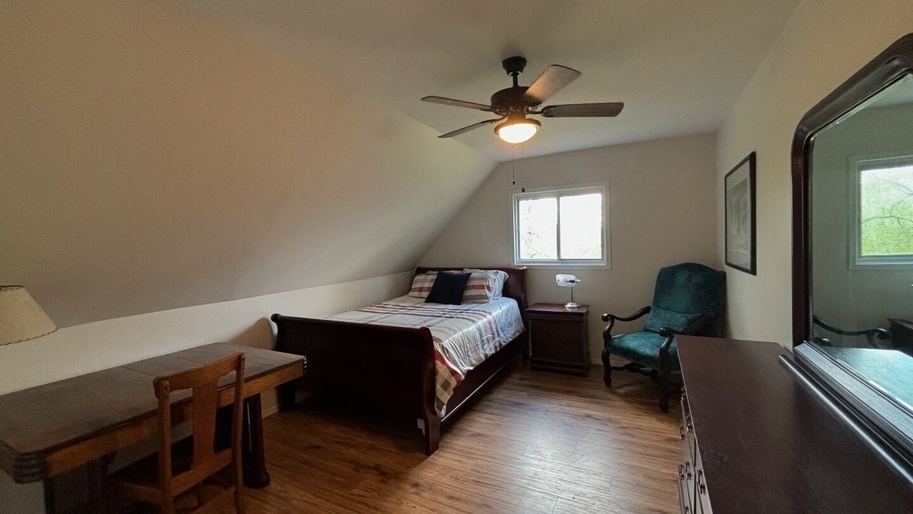 Photo of Bedroom in Whitestone