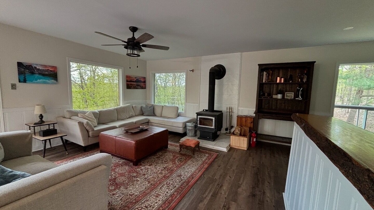 Photo of Livingroom in Whitestone