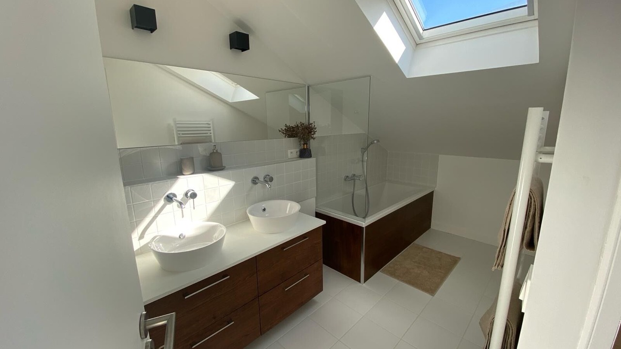 Photo of Bathroom in Suresnes