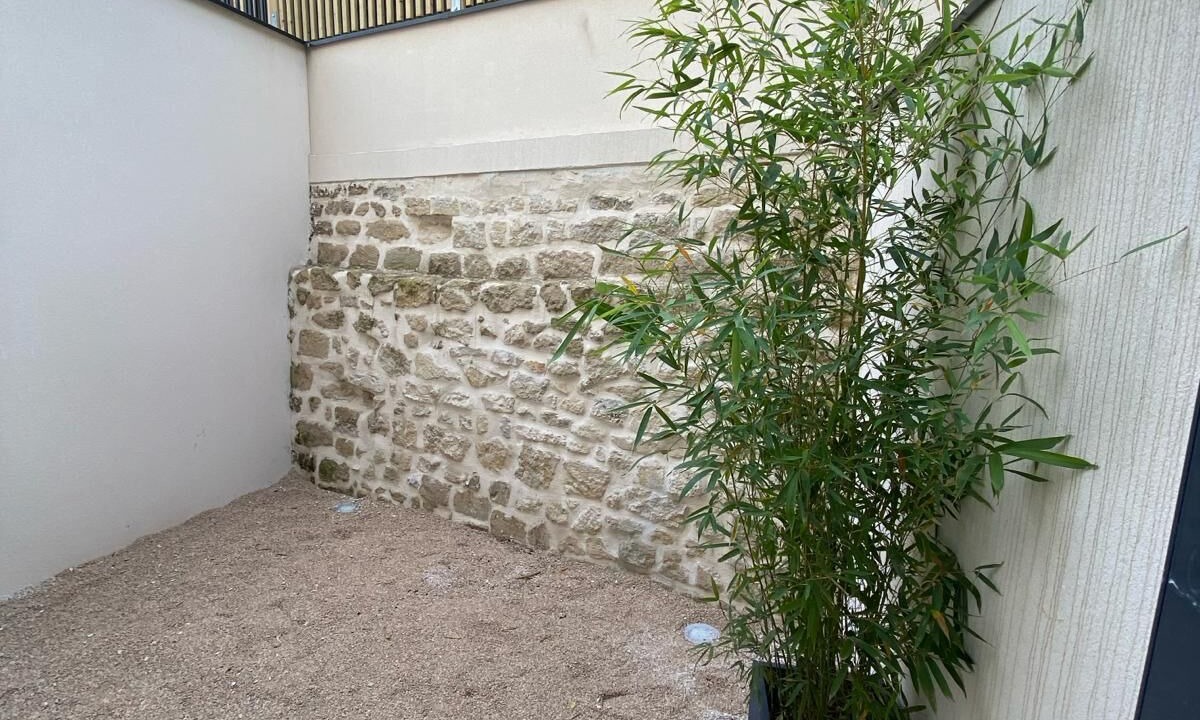 Photo of Outdoor in Suresnes