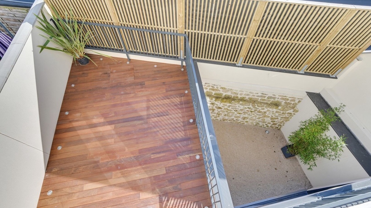 Photo of Outdoor in Suresnes