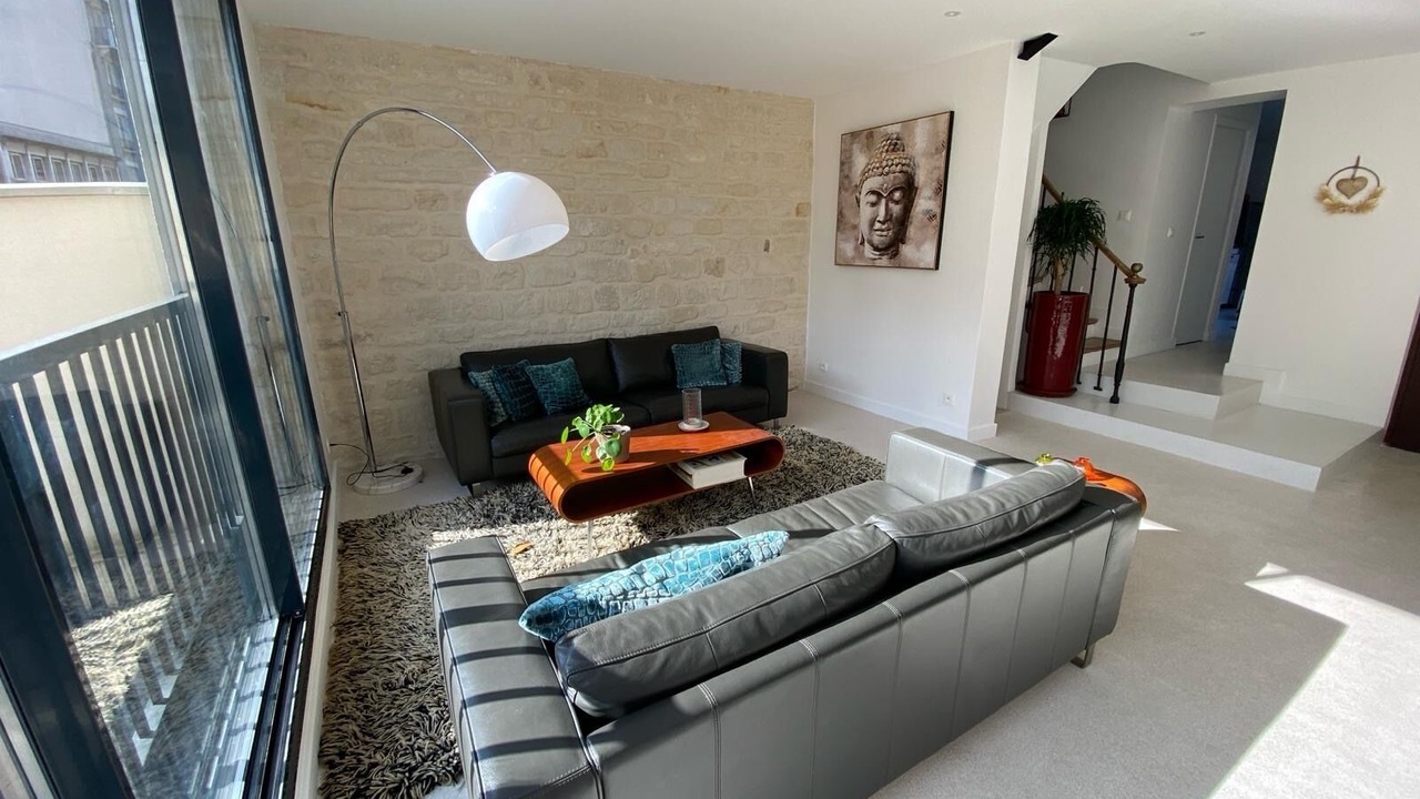 Photo of Livingroom in Suresnes