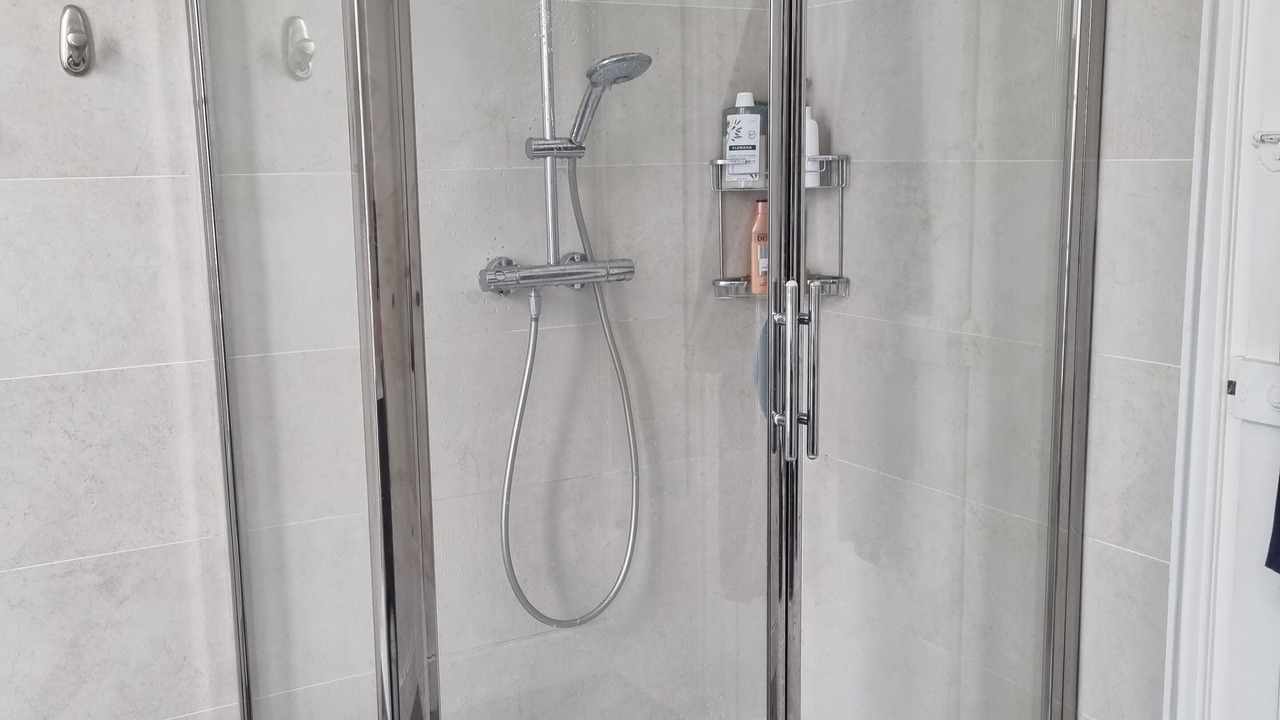 Photo of Bathroom in Quartier Saint-Ambroise