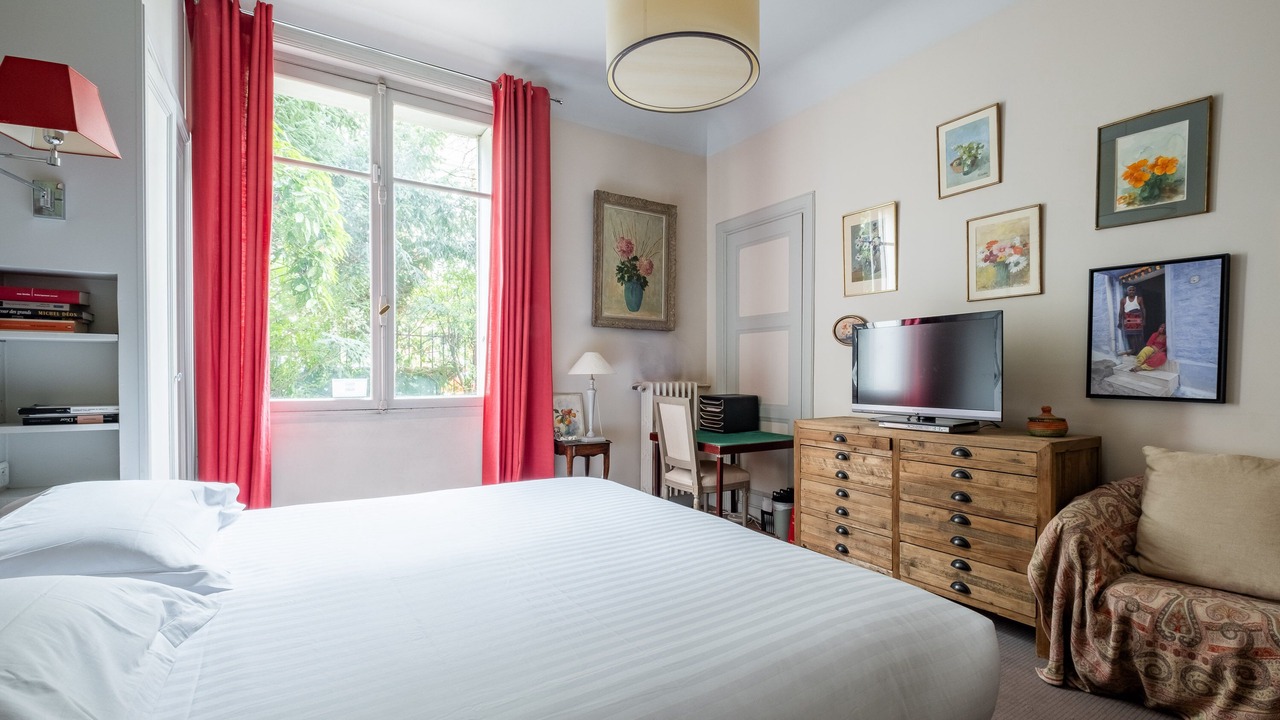 Photo of Bedroom in Prince–Marmottan