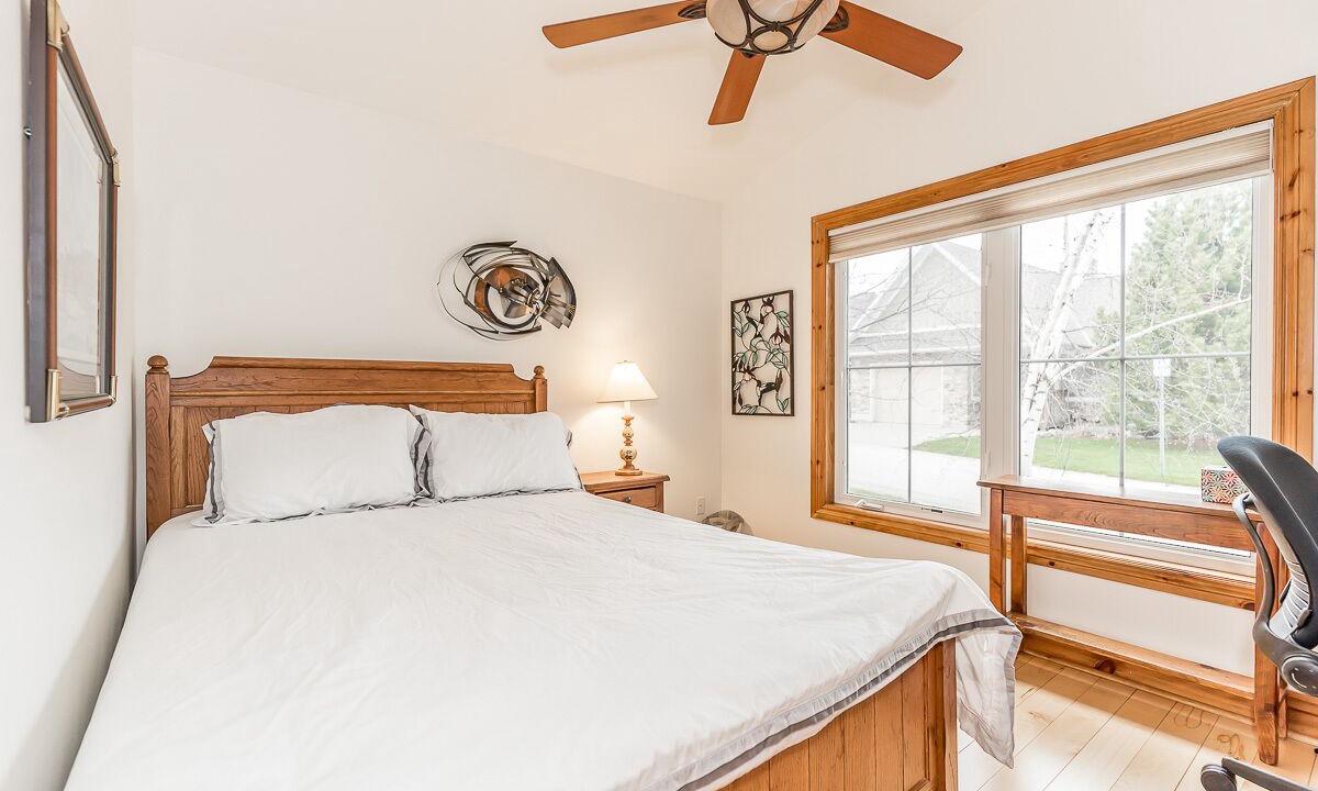 Photo of Bedroom in Craigleith