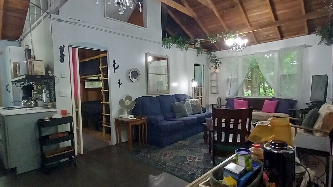 Photo of Livingroom in Coboconk