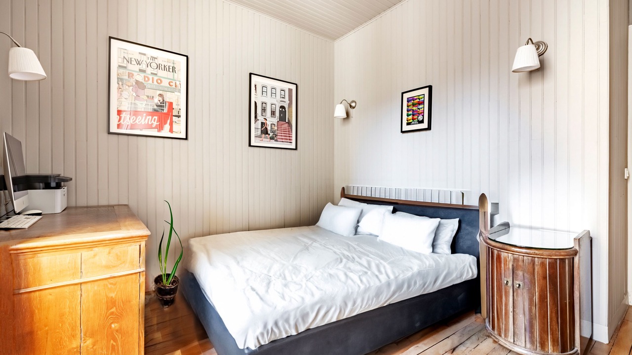 Photo of Bedroom in Passy