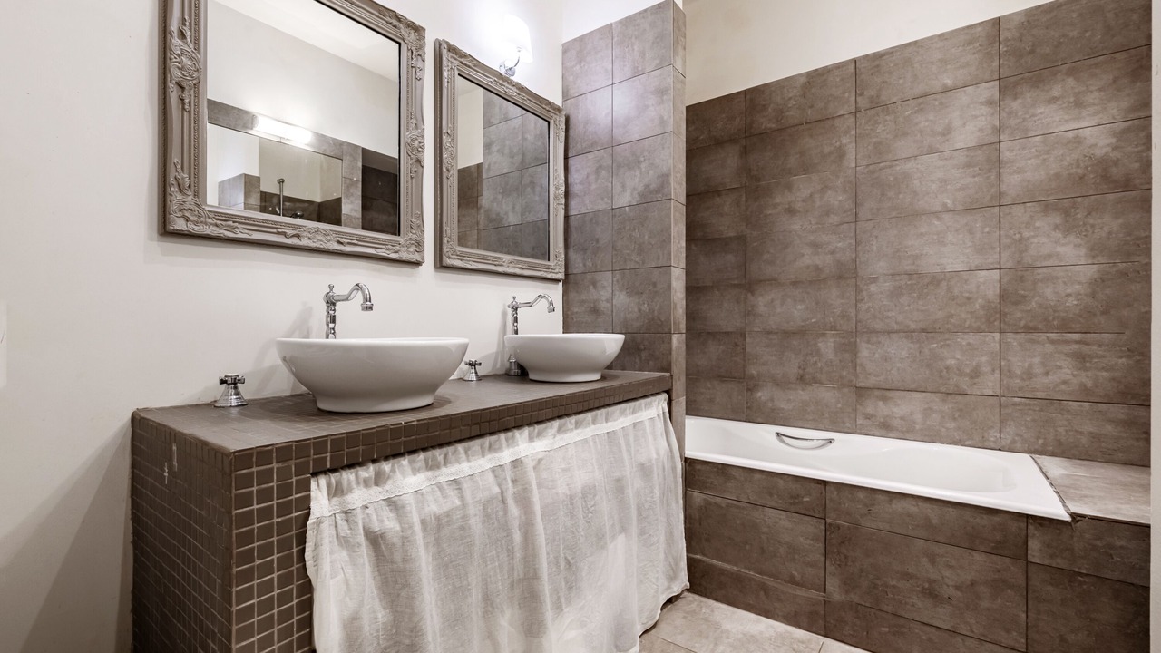 Photo of Bathroom in Passy