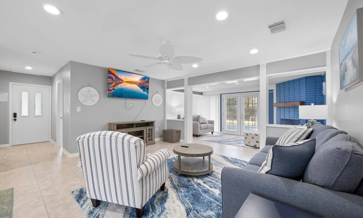 Photo of Livingroom in Cocoa Isles