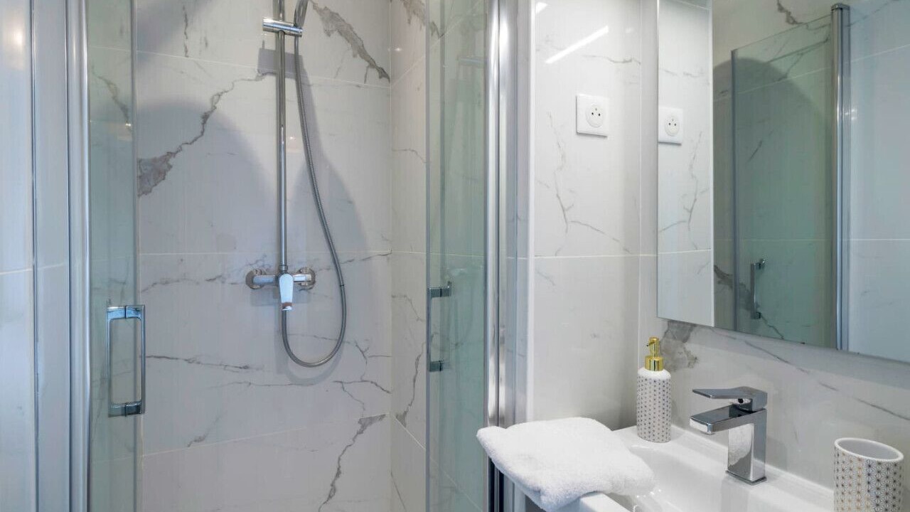 Photo of Bathroom in 8th Arrondissement