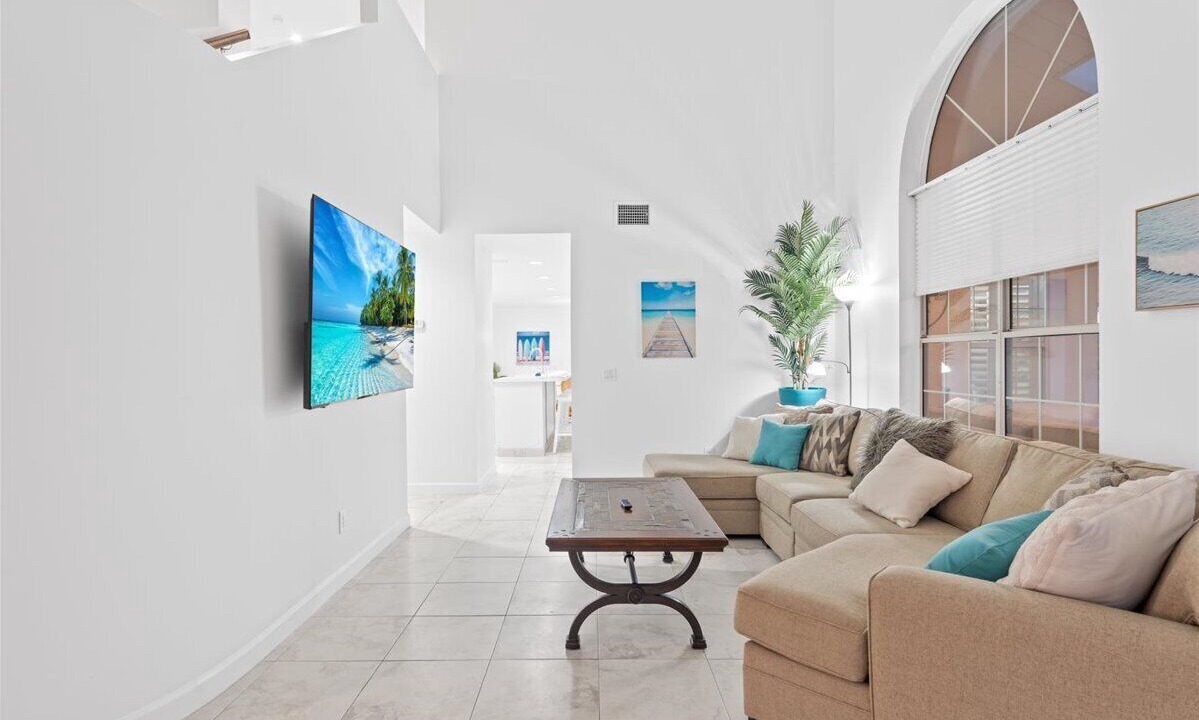 Photo of Livingroom in Melbourne Beach