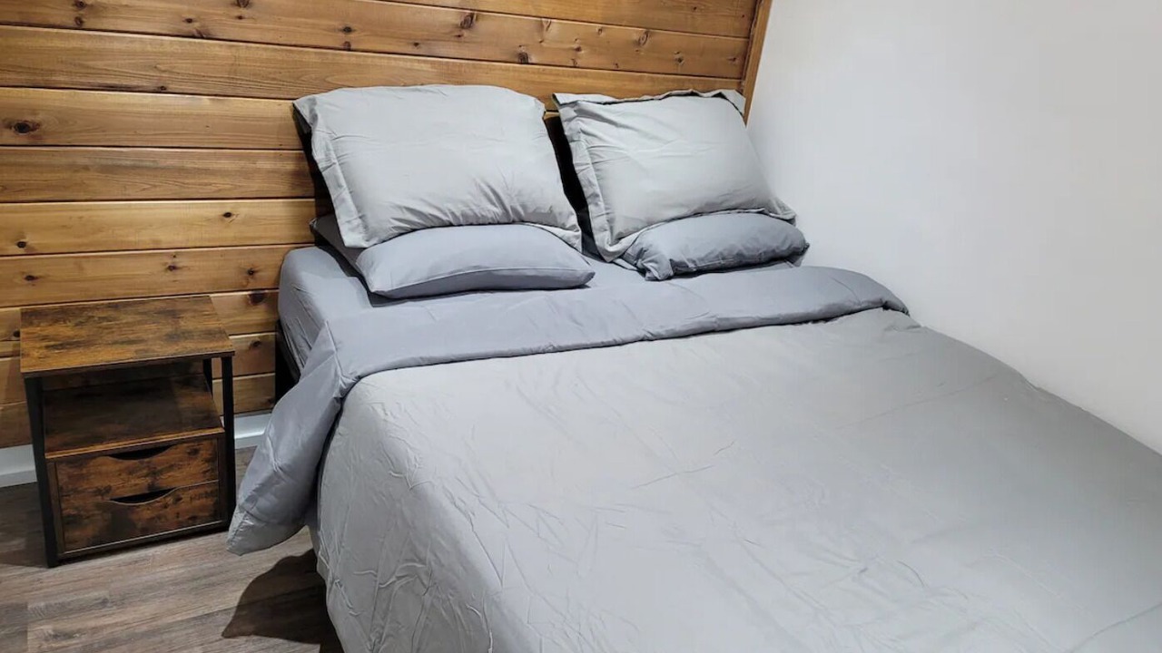 Photo of Bedroom in Alcona