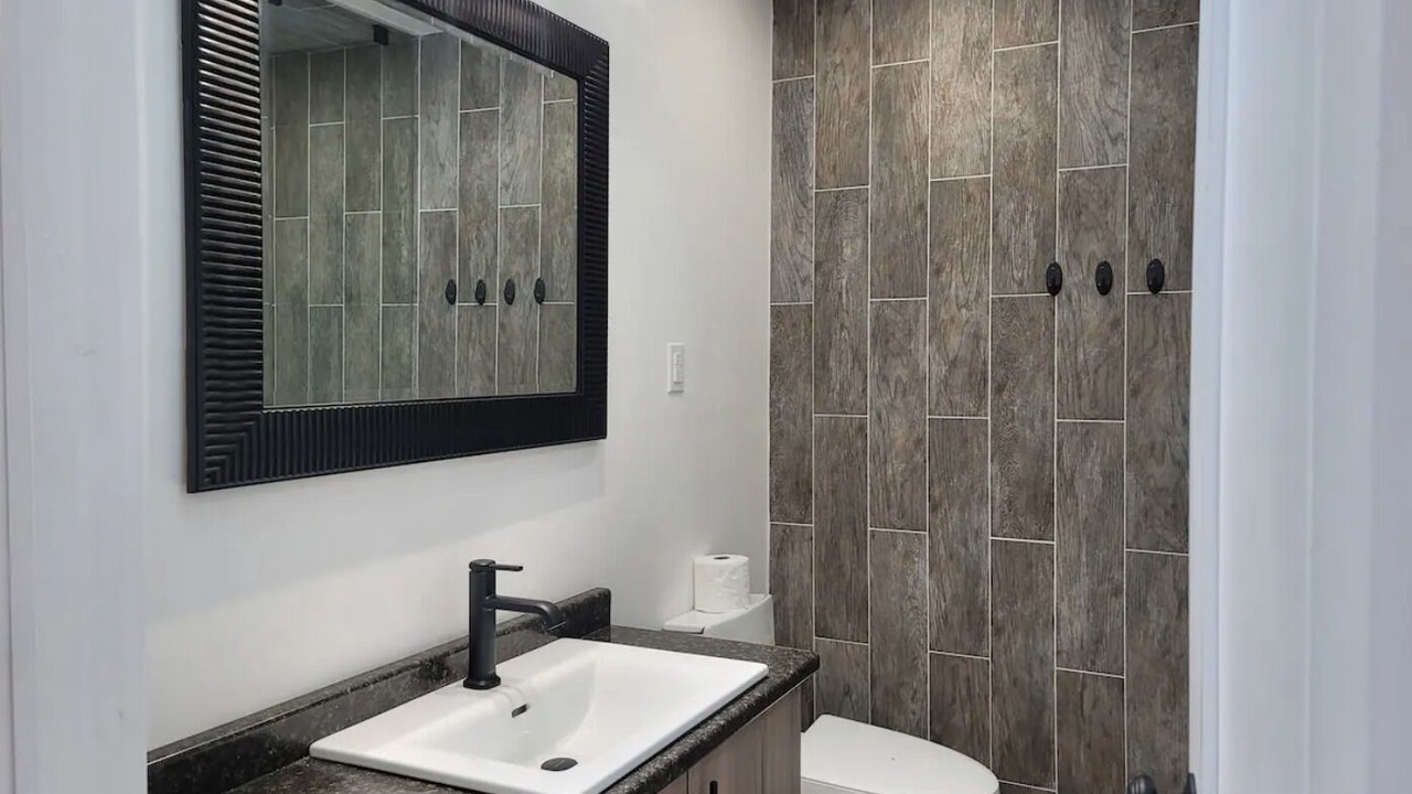 Photo of Bathroom in Alcona
