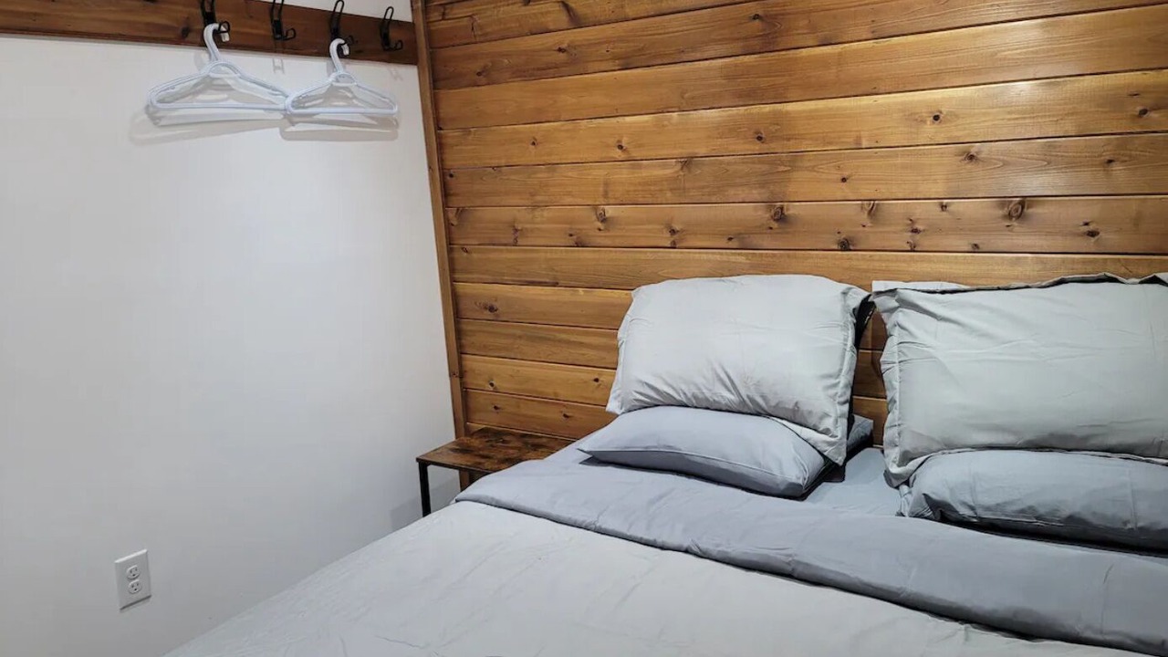 Photo of Bedroom in Alcona