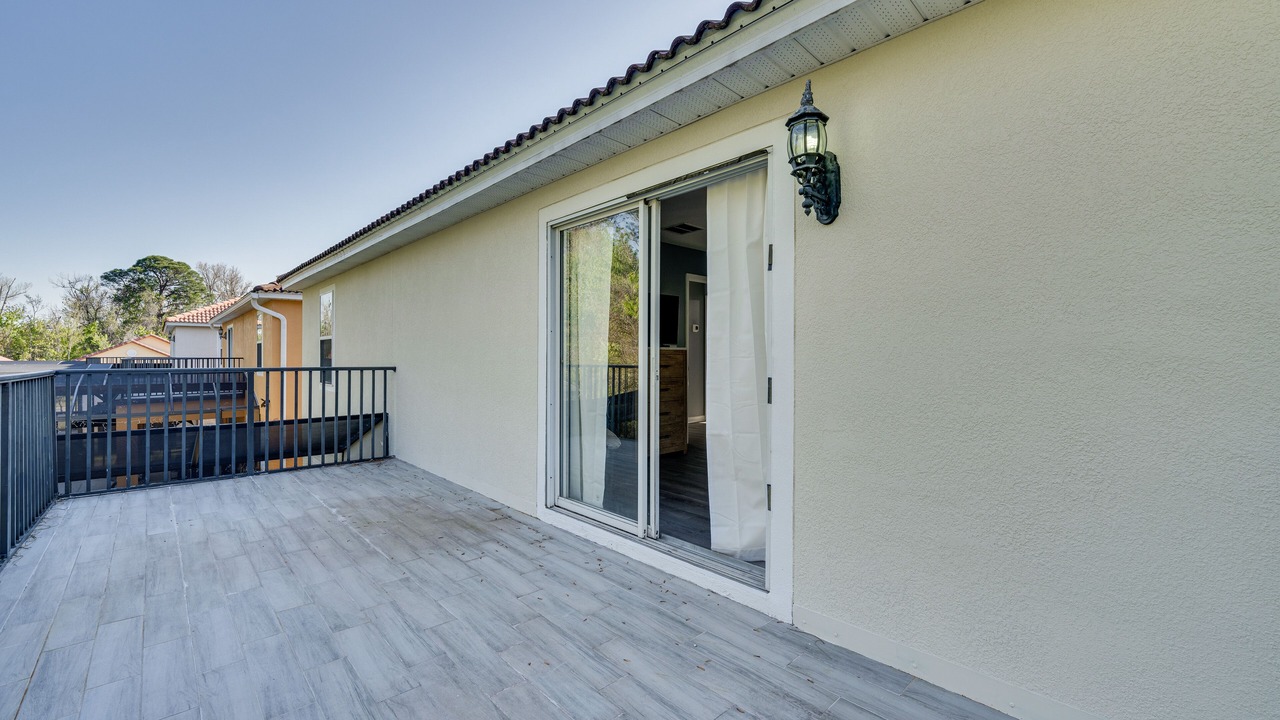 Photo of Patio Balcony in Lake Wilson Preserve