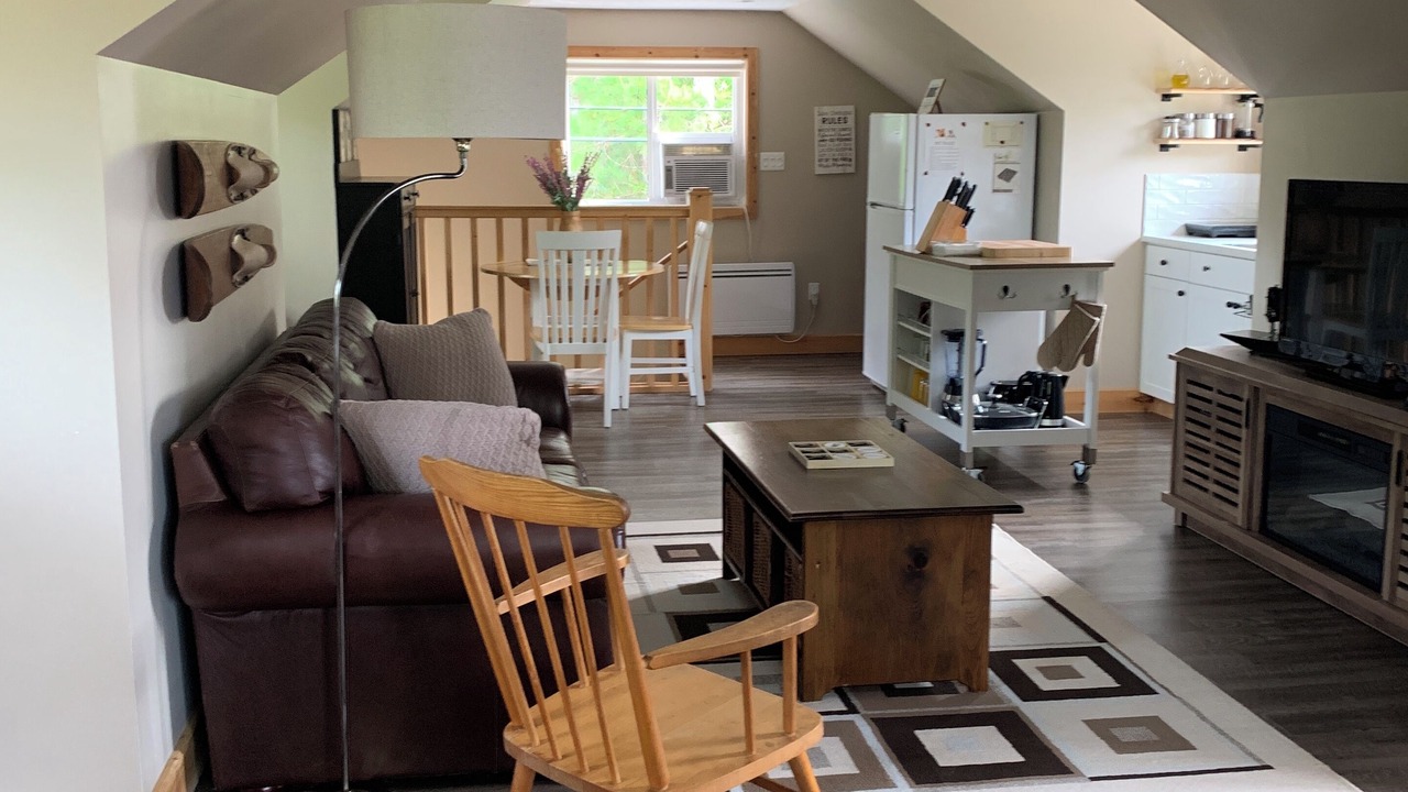 Photo of Livingroom in Crystal Falls