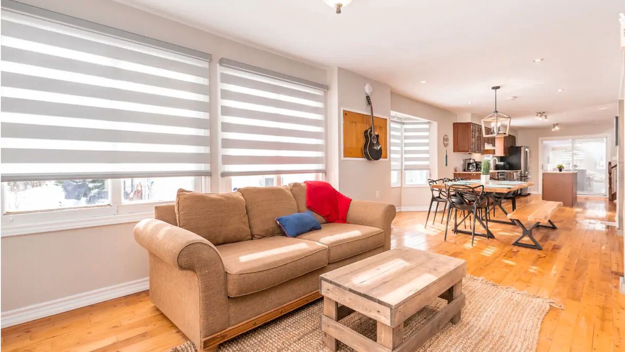 Photo of Livingroom in Alcona