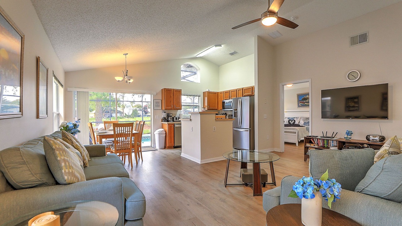 Photo of Livingroom in Haines City