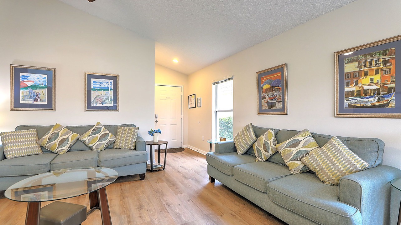 Photo of Livingroom in Haines City