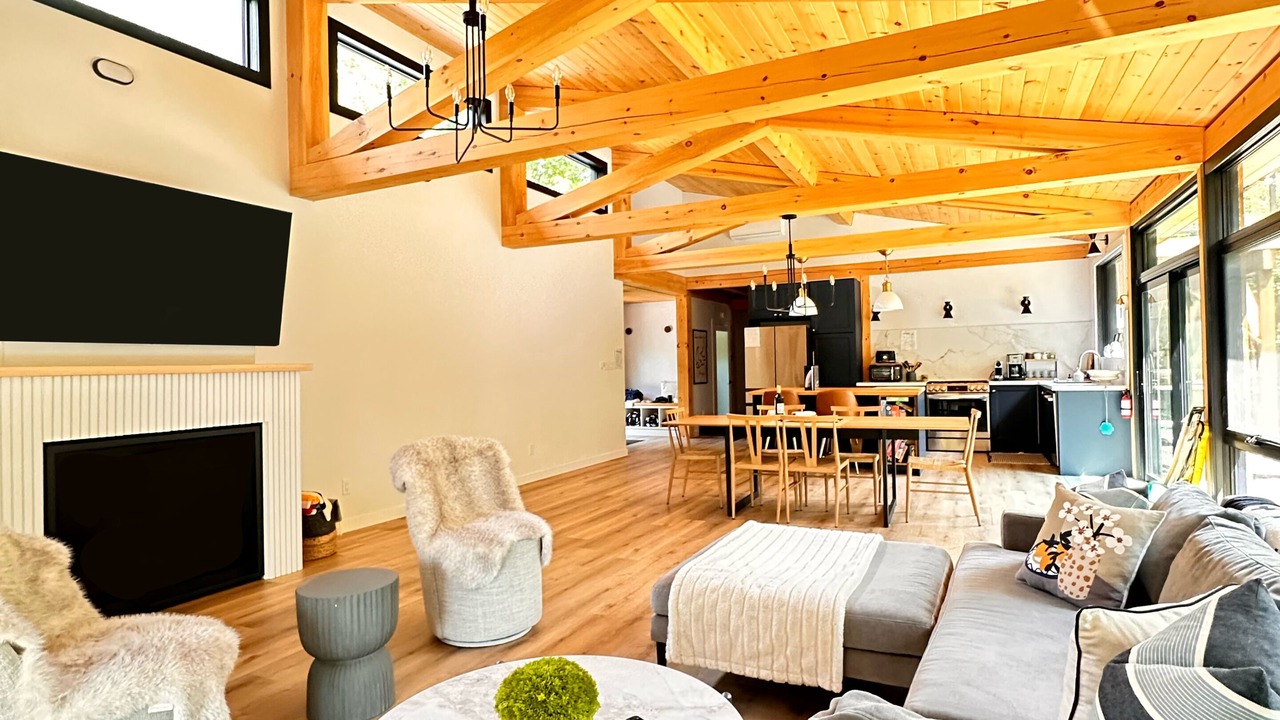Photo of Livingroom in Novar