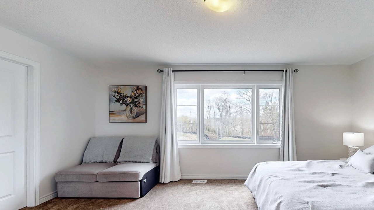 Photo of Bedroom in Wasaga Beach