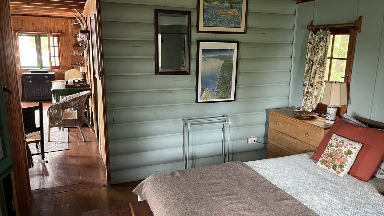 Photo of Bedroom in Pointe au Baril