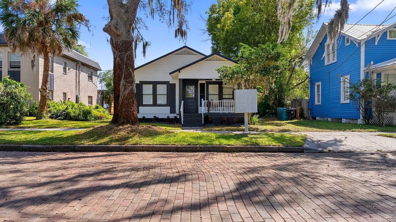 Photo of Outdoor in Lake Eola Heights